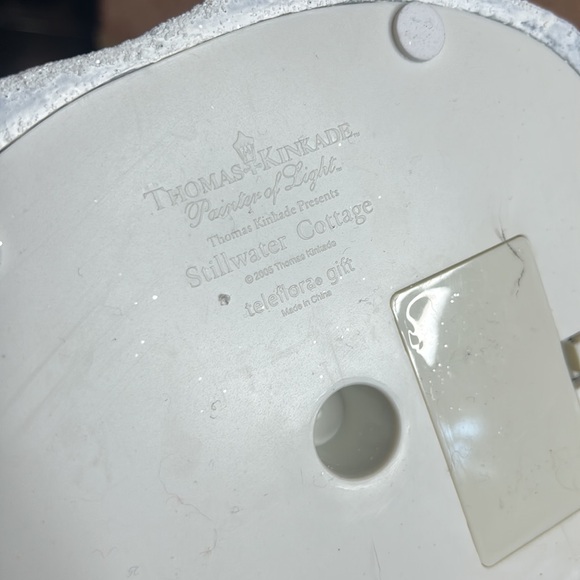 Thomas Kinkade Painters of Light Stillwater Cottage Light Up House - Picture 7 of 7